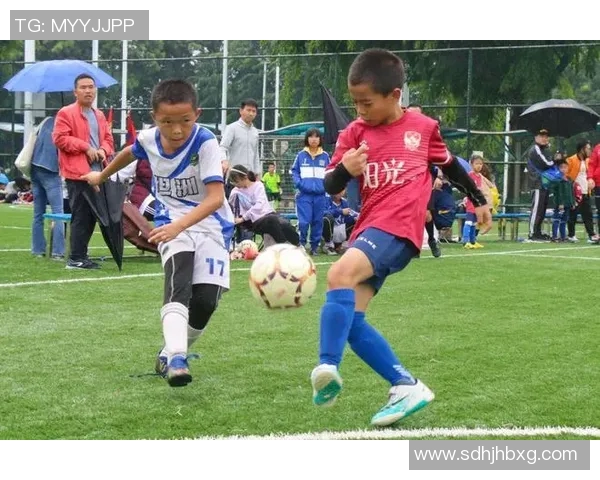 中山足球明星队员盘点及其在国内外赛场的精彩表现